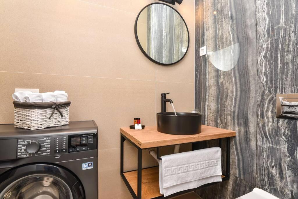 New & Luxury 5* With Breathtaking View- Kiki Lu Apartment ドゥブロブニク エクステリア 写真