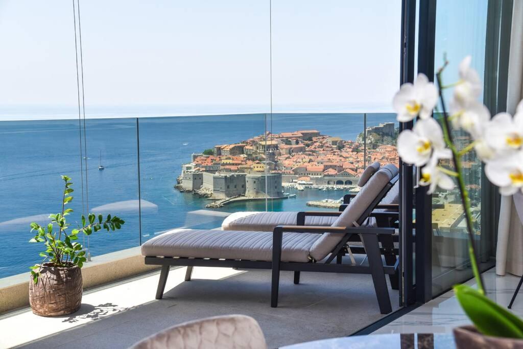 New & Luxury 5* With Breathtaking View- Kiki Lu Apartment ドゥブロブニク エクステリア 写真